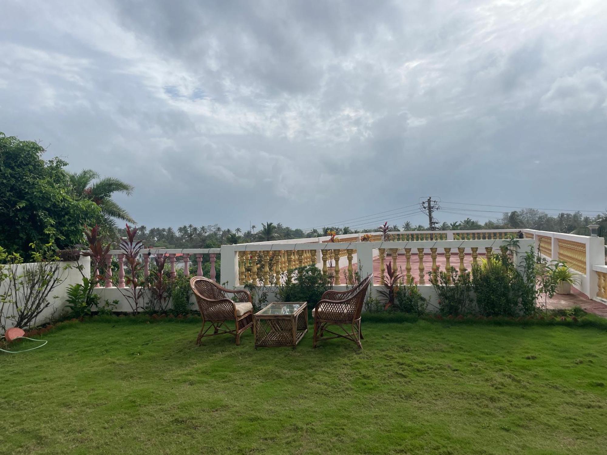 Sparv Aulakhs Resort 曼德姆 外观 照片