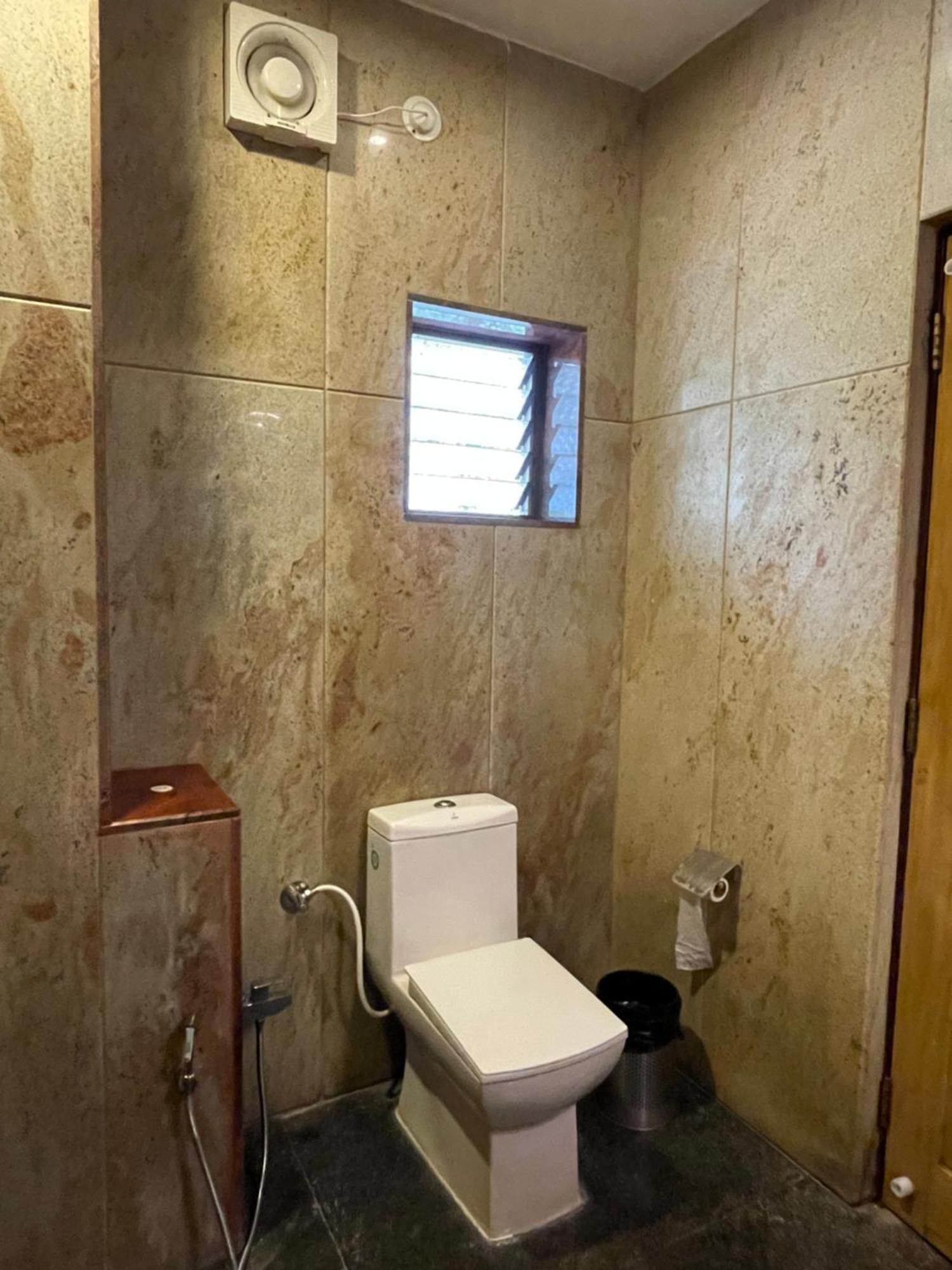 Sparv Aulakhs Resort 曼德姆 外观 照片